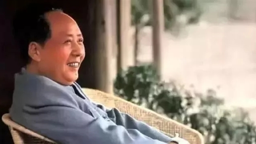 紀(jì)念毛澤東同志誕辰126周年！致敬一代偉人！